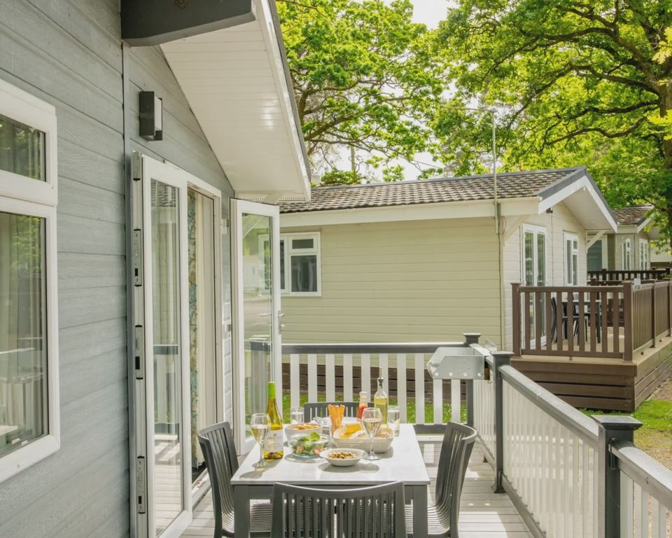 Lodge decking