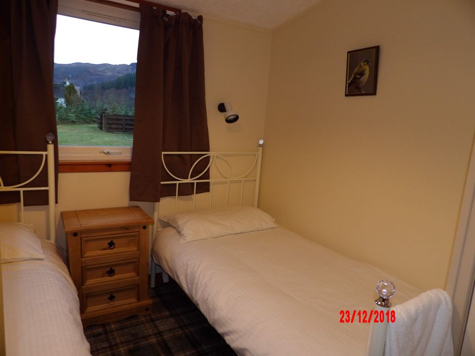 Twin bedroom