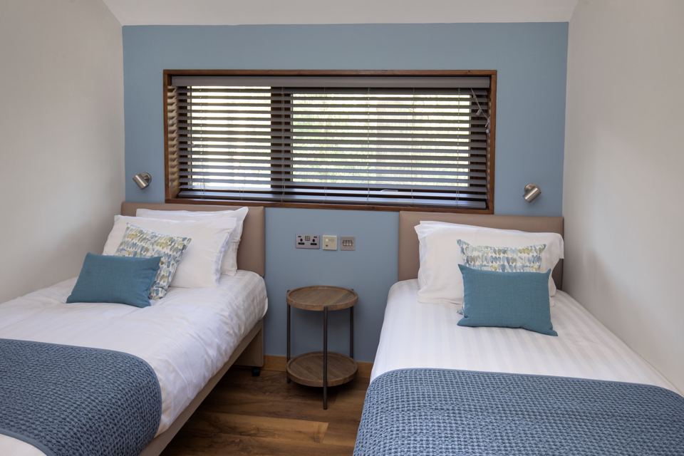 Twin bedroom