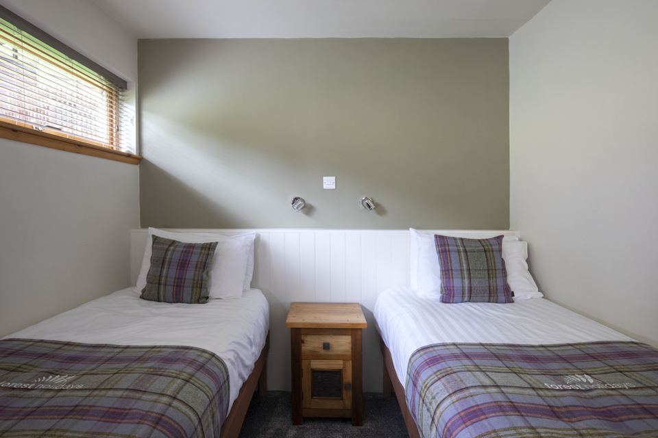 Twin bedroom in a cabin