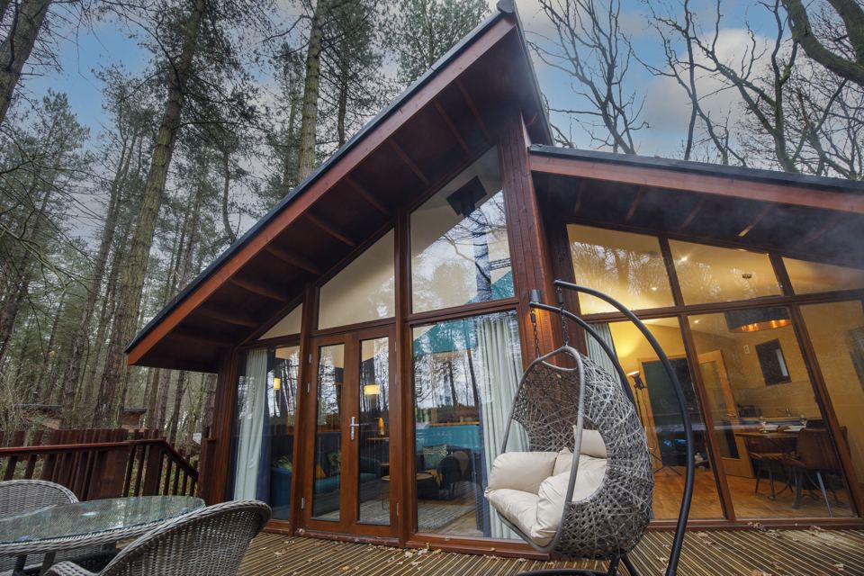 Cabin with glazed front