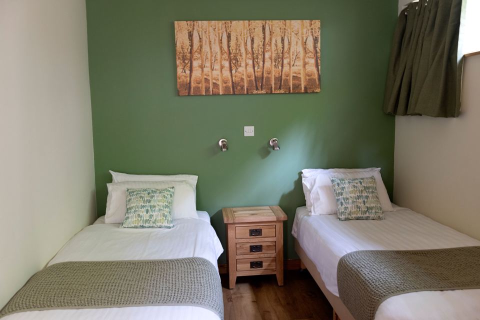Twin bedroom