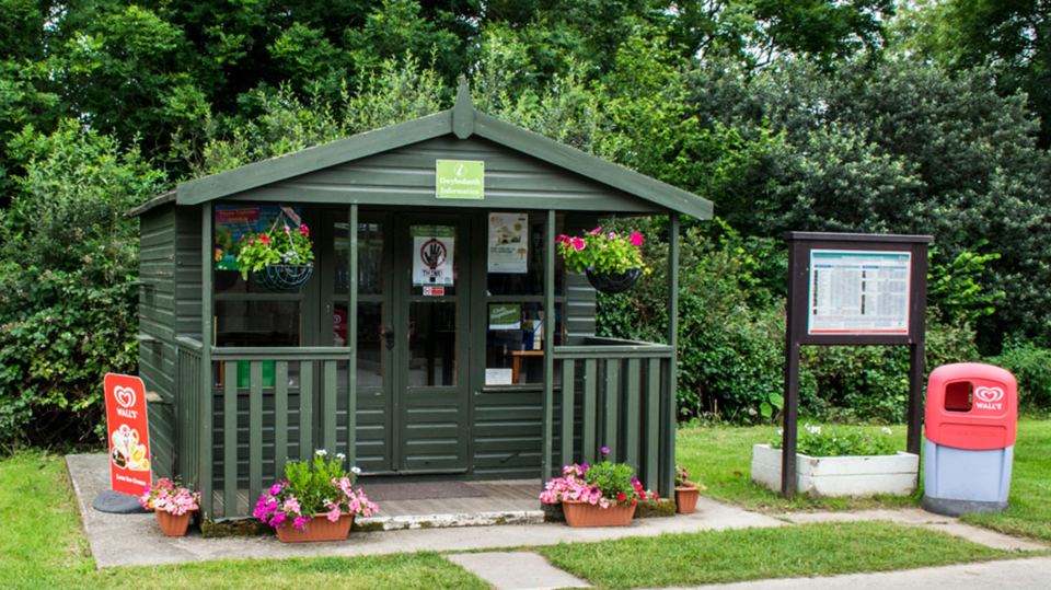 Reception hut