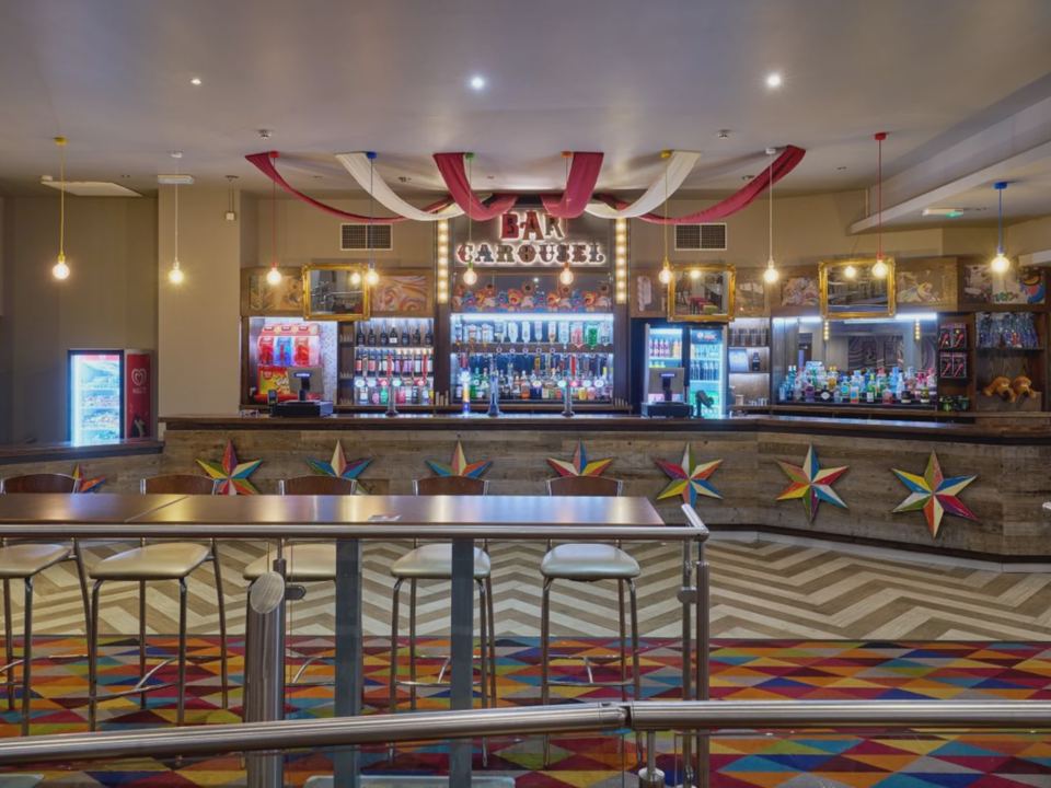 Bar Carousel