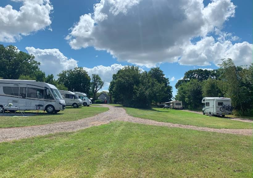 Gravel track and motorhomes