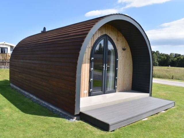 Lapwing pod outside