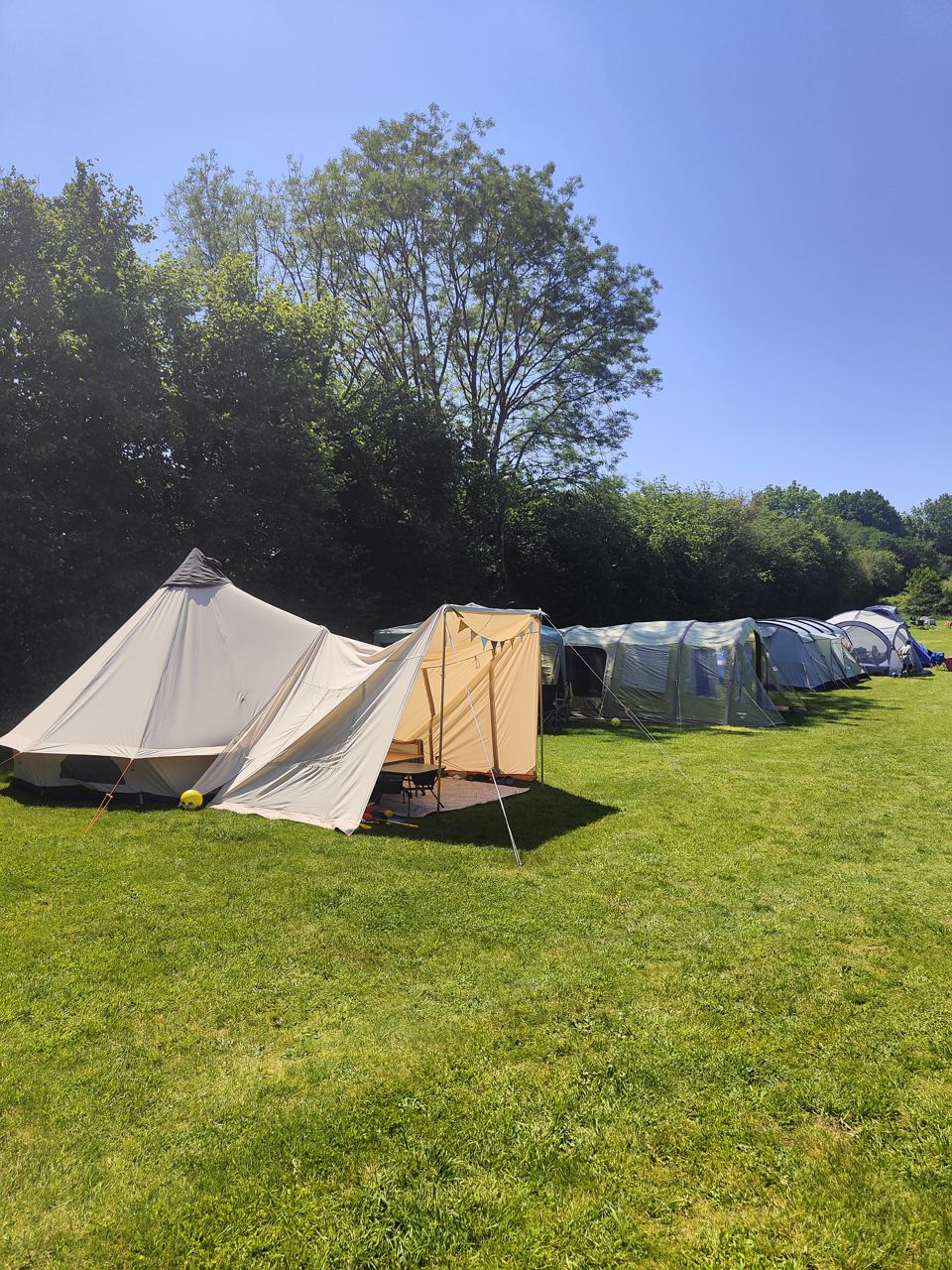 Bell tent and tents