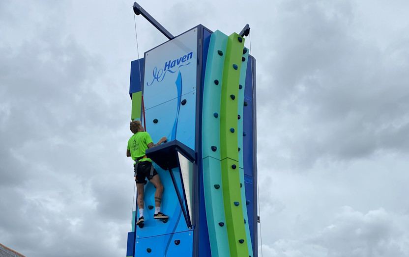 Climbing tower