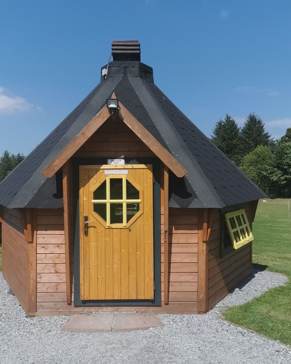 Covered barbecue hut