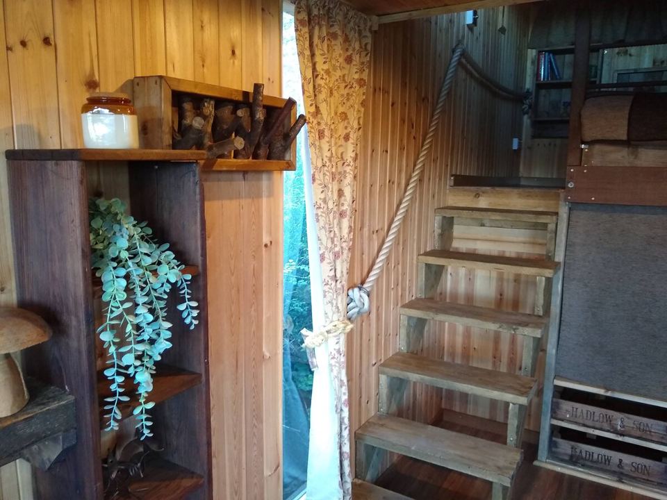 Storage and stairs inside a wagon