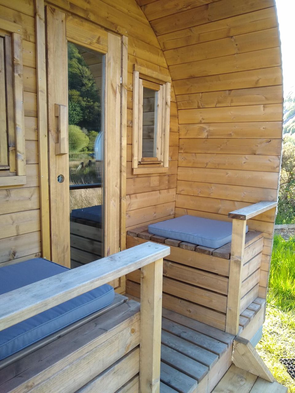 Wagon porch with seating