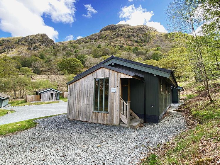 Lodge exterior in the valley