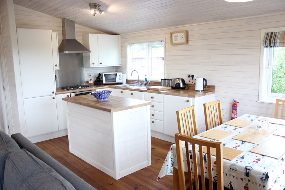 Kitchen and dining table