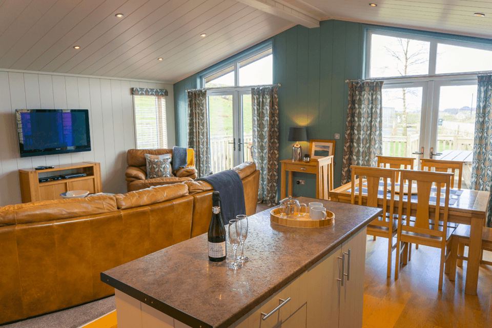 Lodge lounge and kitchen