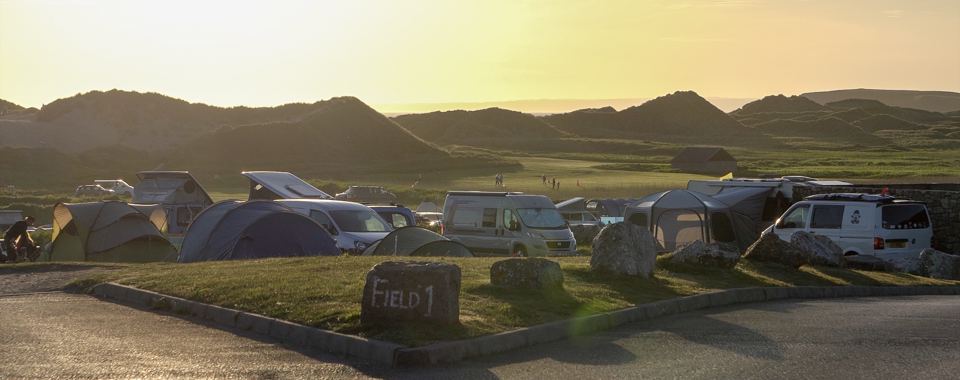 Pitches in the dunes