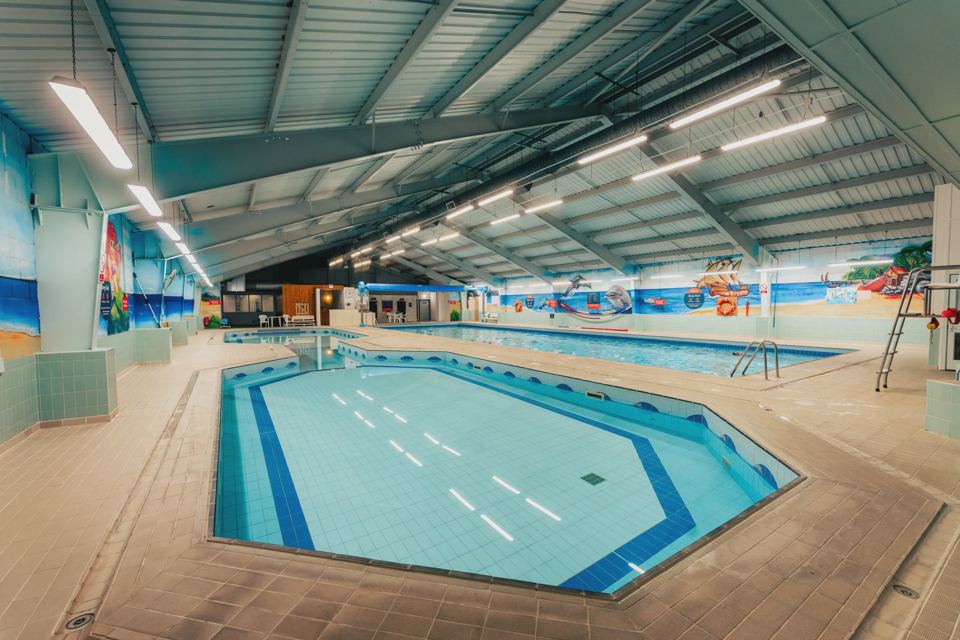 Indoor leisure pool