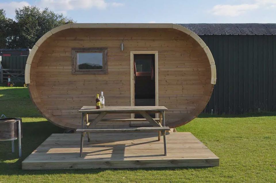 Pod with picnic bench