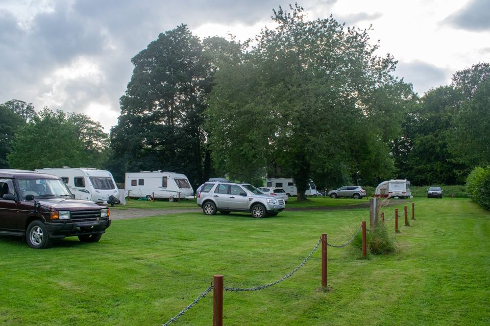 Caravans along the rally field
