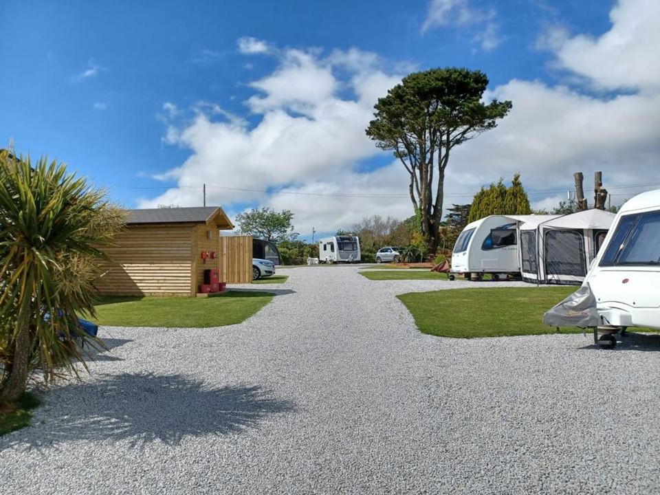 Gravel pitches with caravans