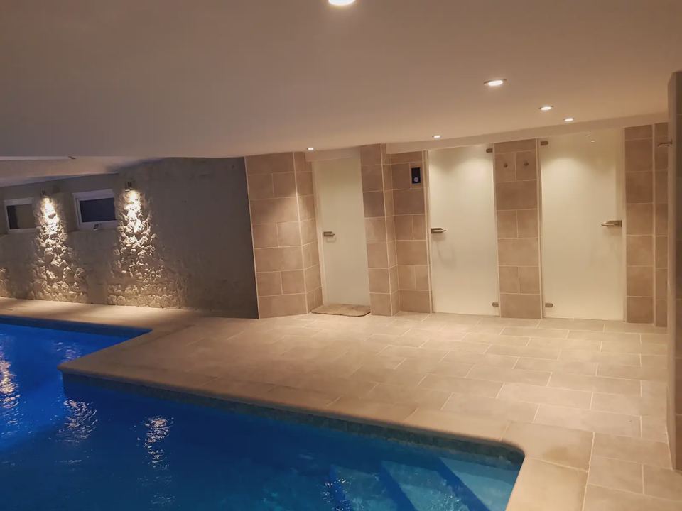 Indoor pool and steam room