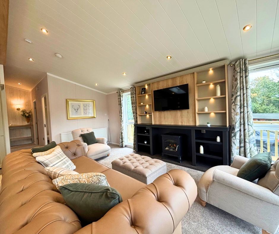 Lodge lounge