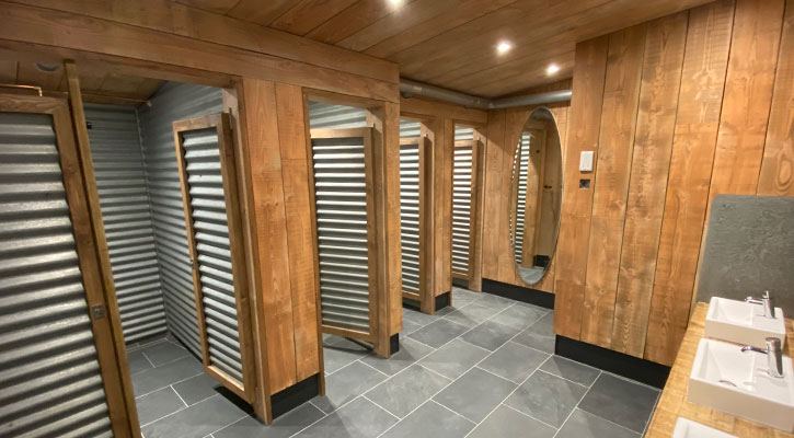Shower cubicles in the block