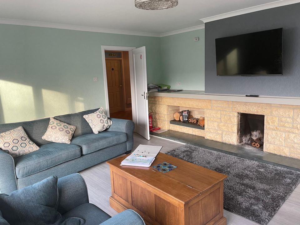 Lounge with TV