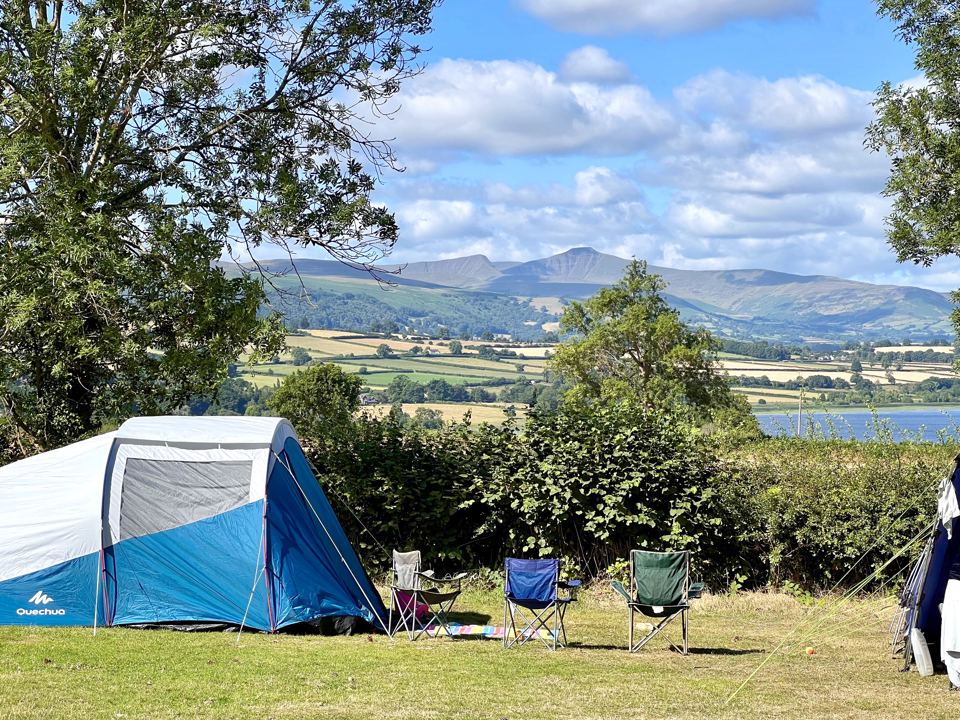 Tent with Beacons views