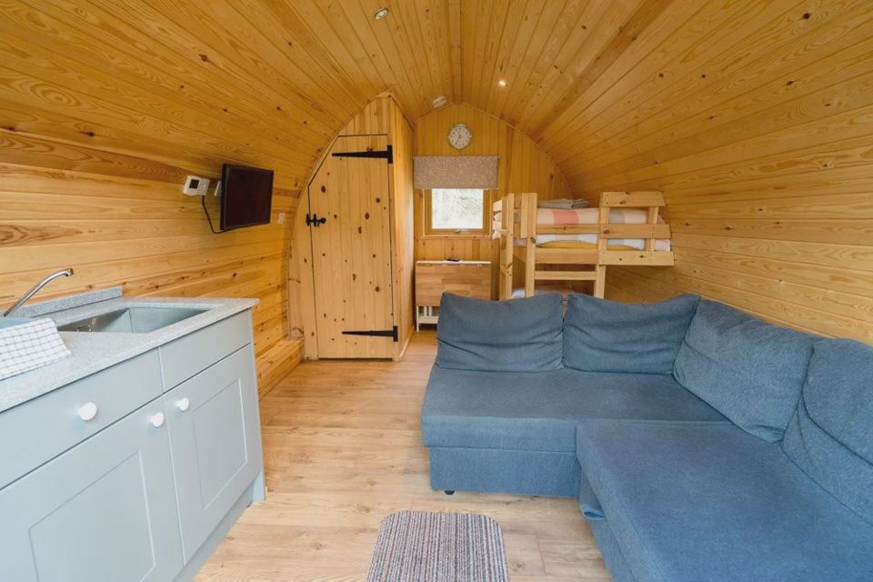 Lodge with sofa bed and bunks