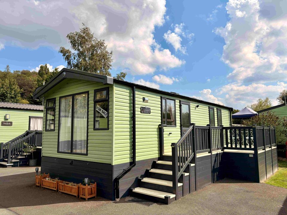 Holiday home on the park