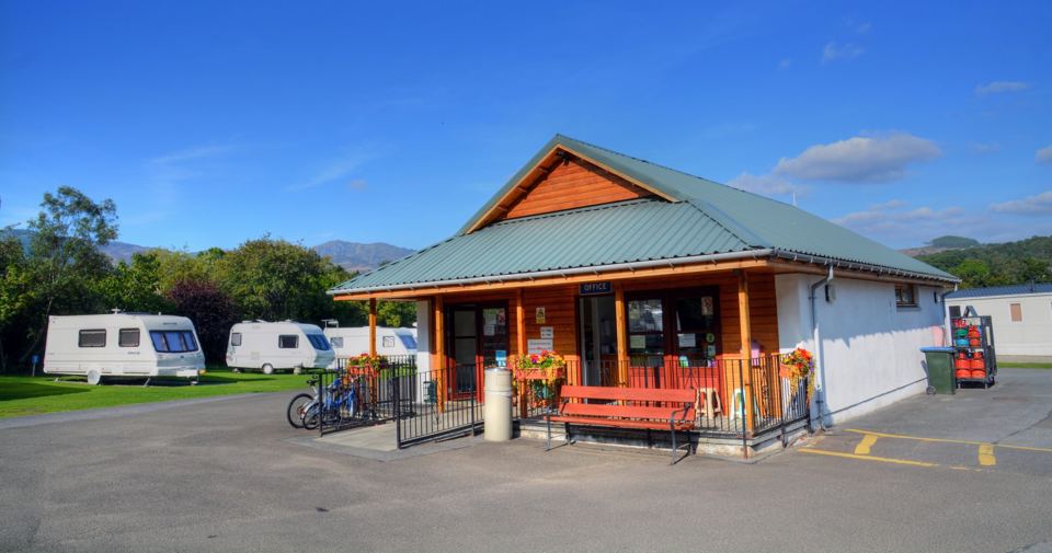 Shop and reception