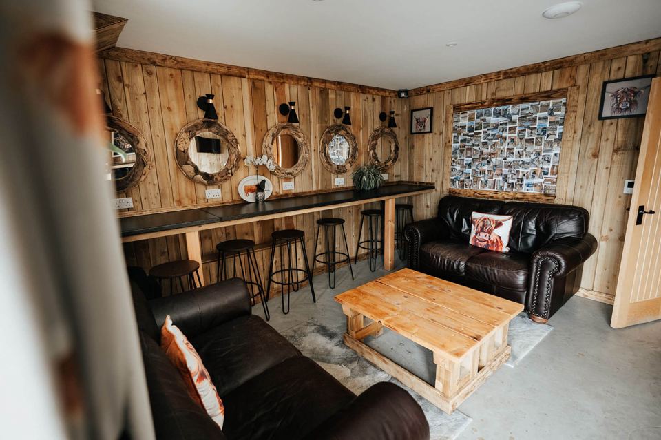 Farmhouse games room with bar