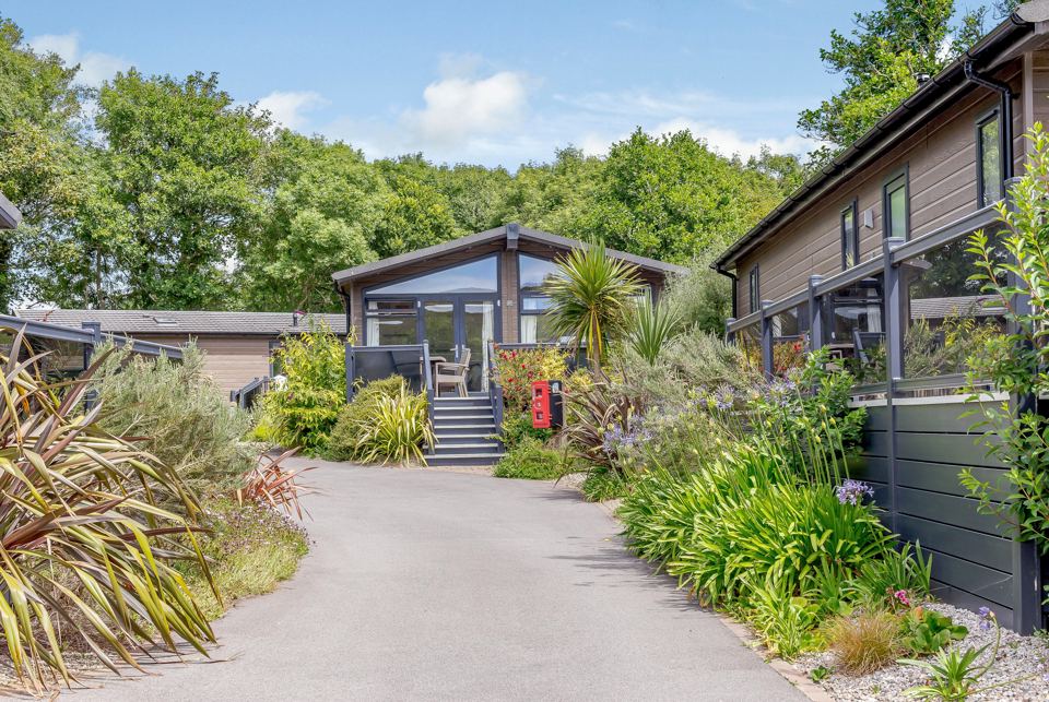 Lodges around a courtyard