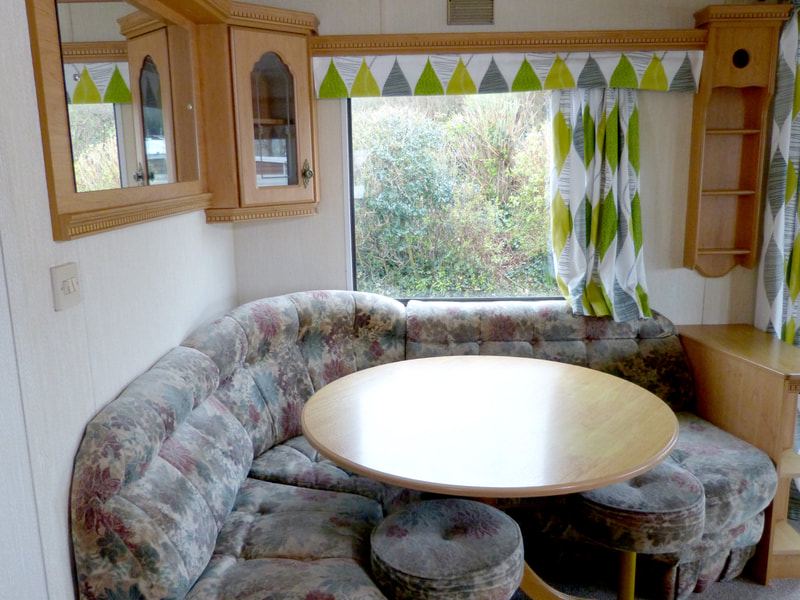 Caravan lounge