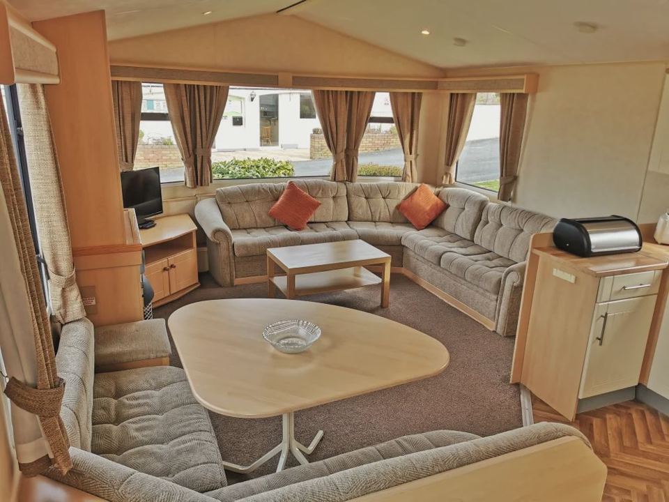 Caravan lounge