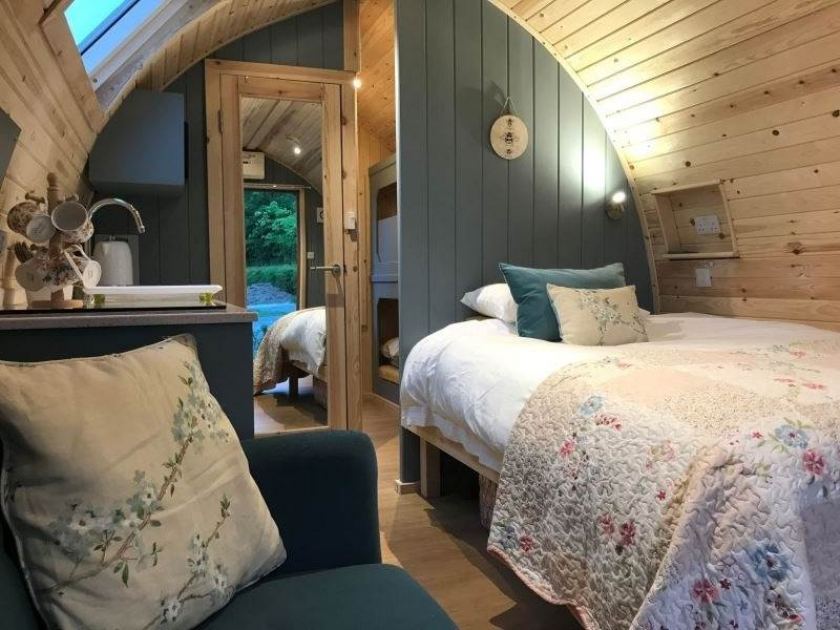 Bedroom and lounge area