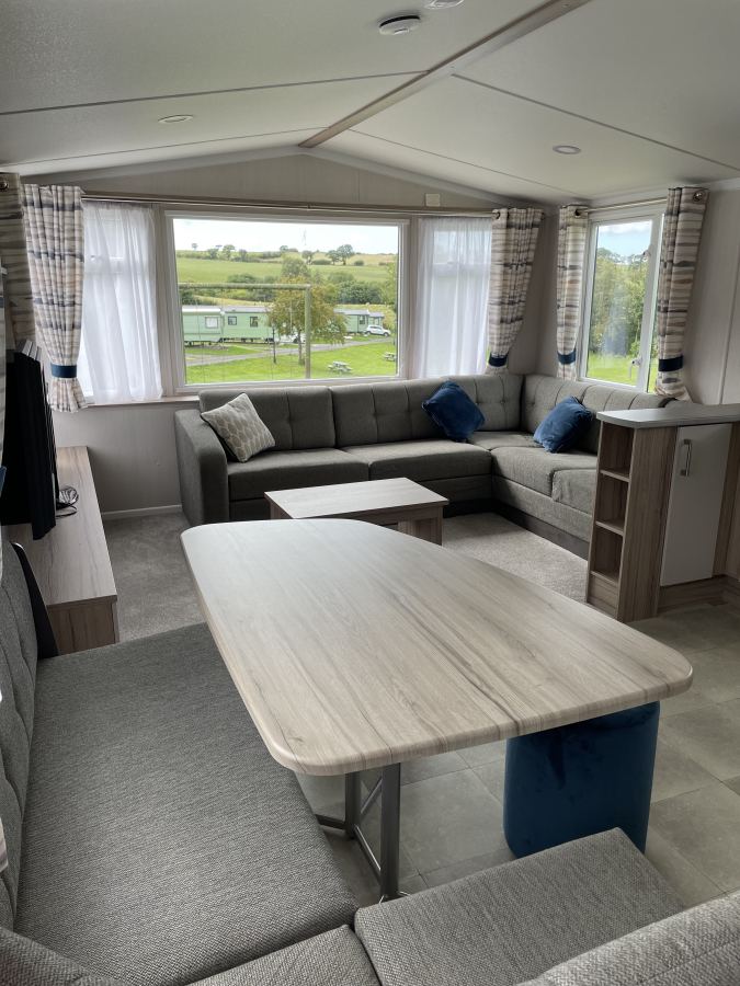 Caravan lounge