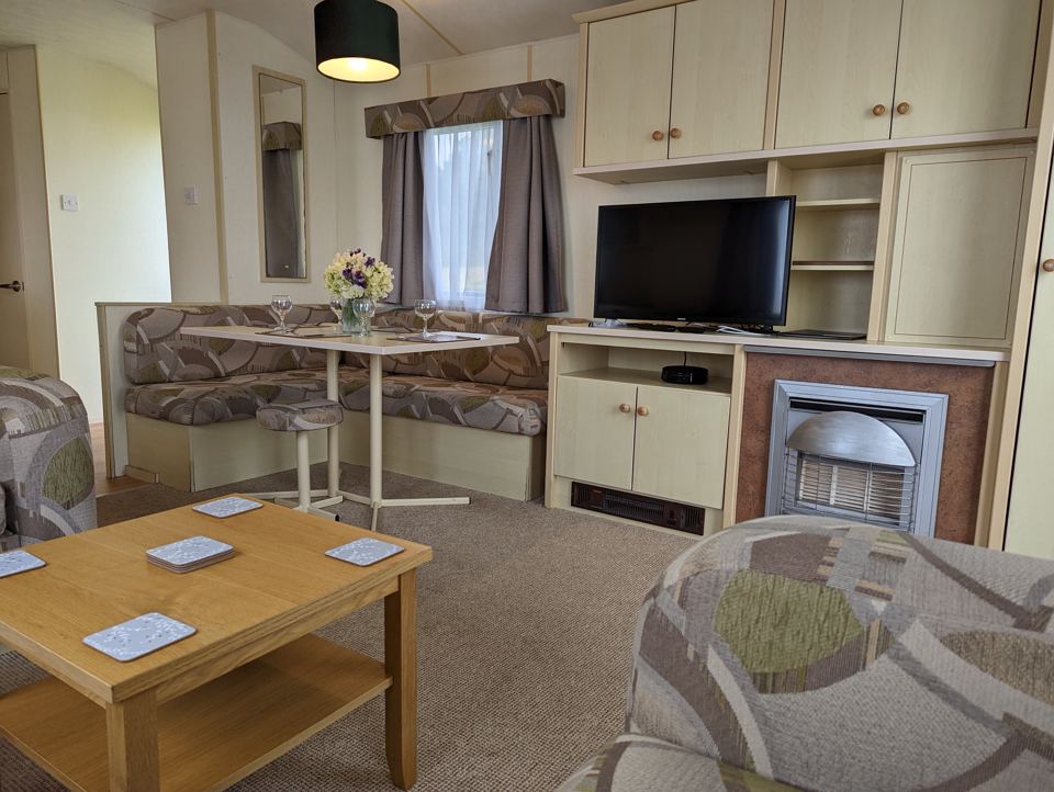 TV lounge with table