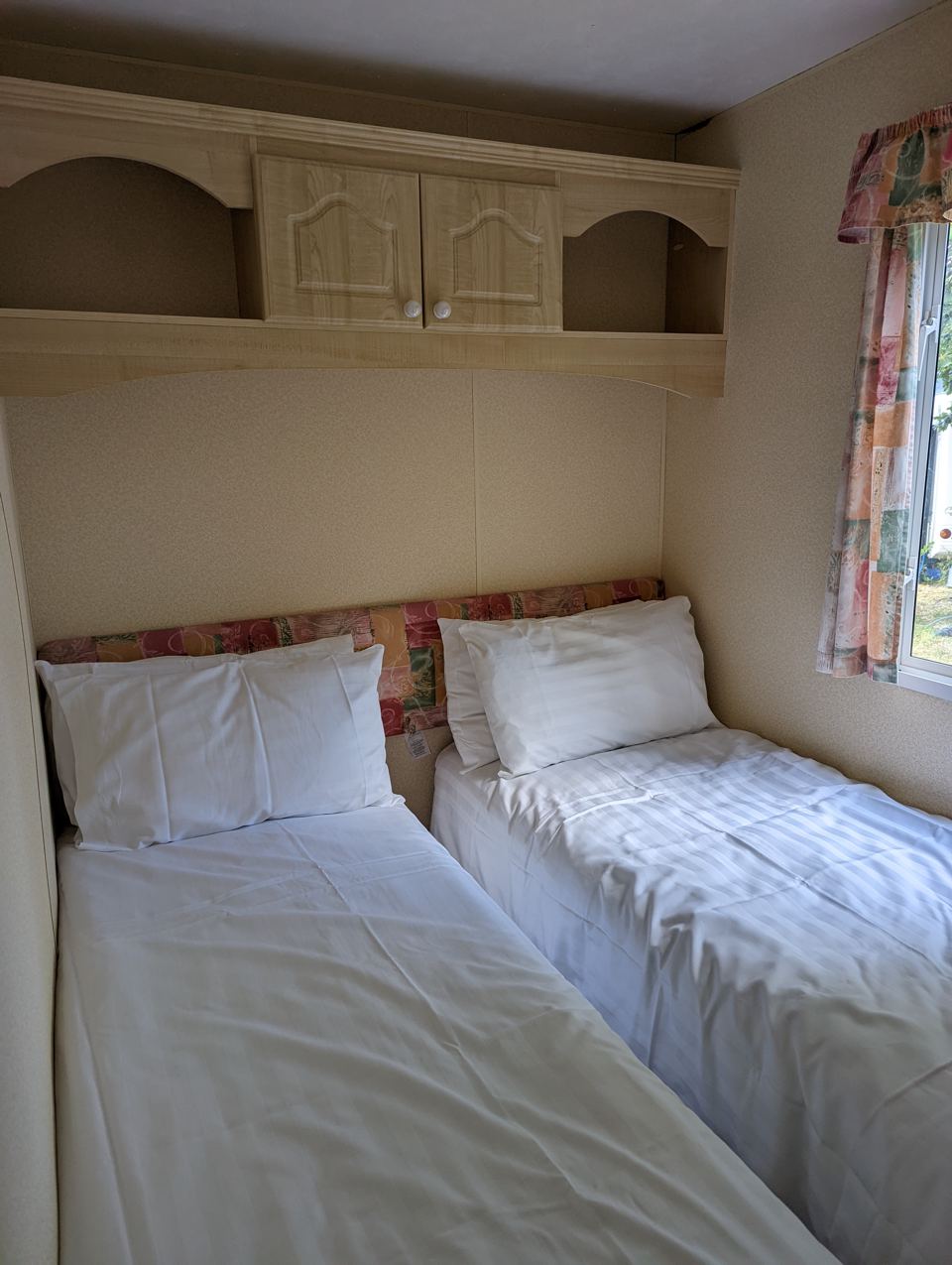 Twin bedroom in the caravan