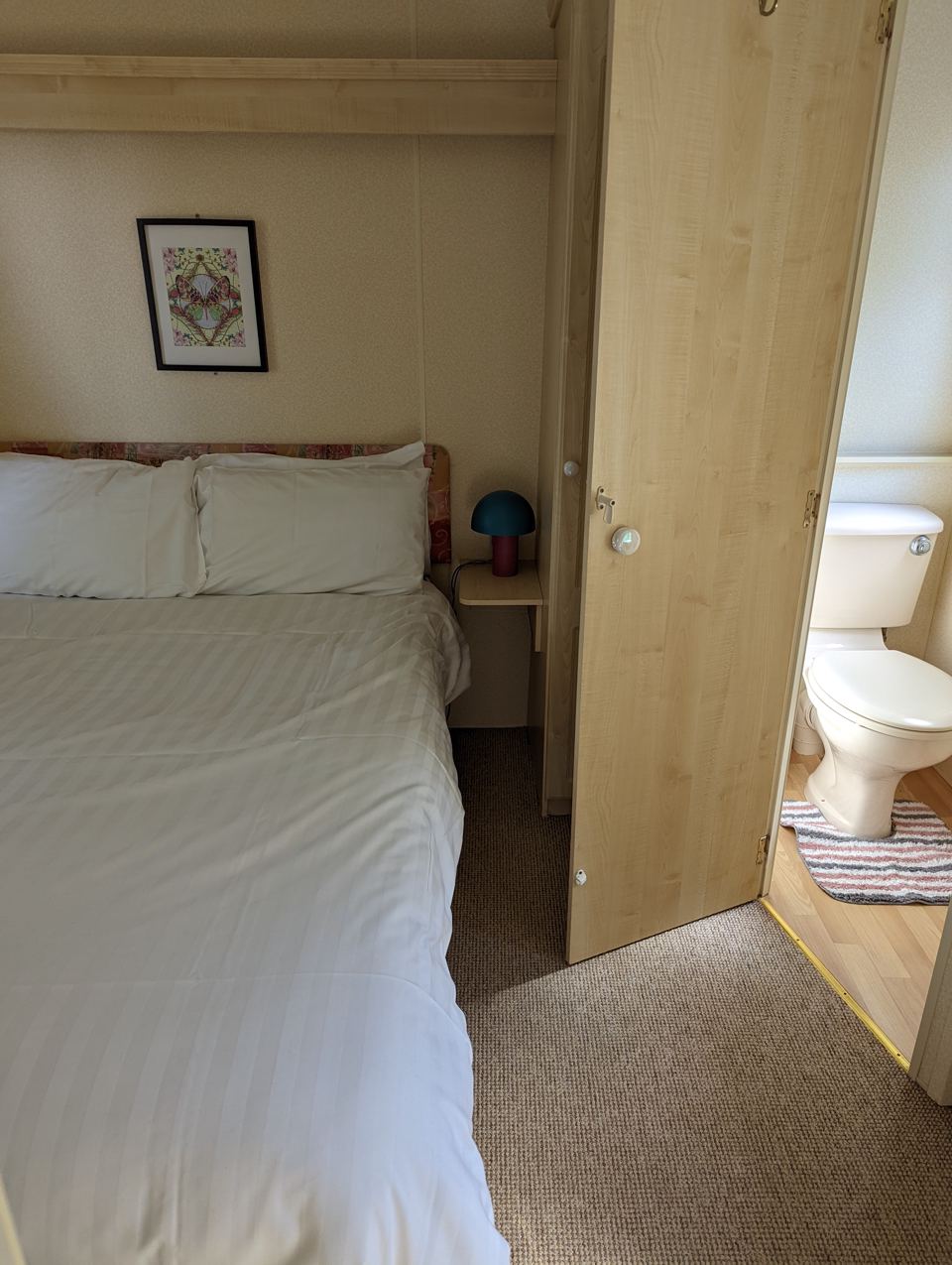 Double bedroom with en suite