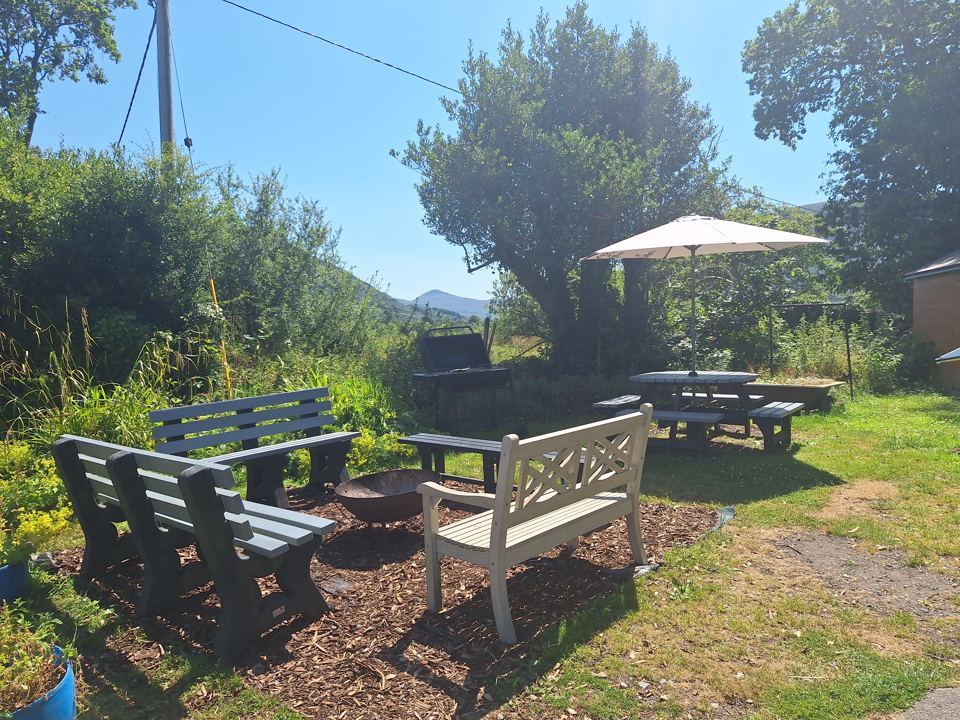 Fire pit seating area