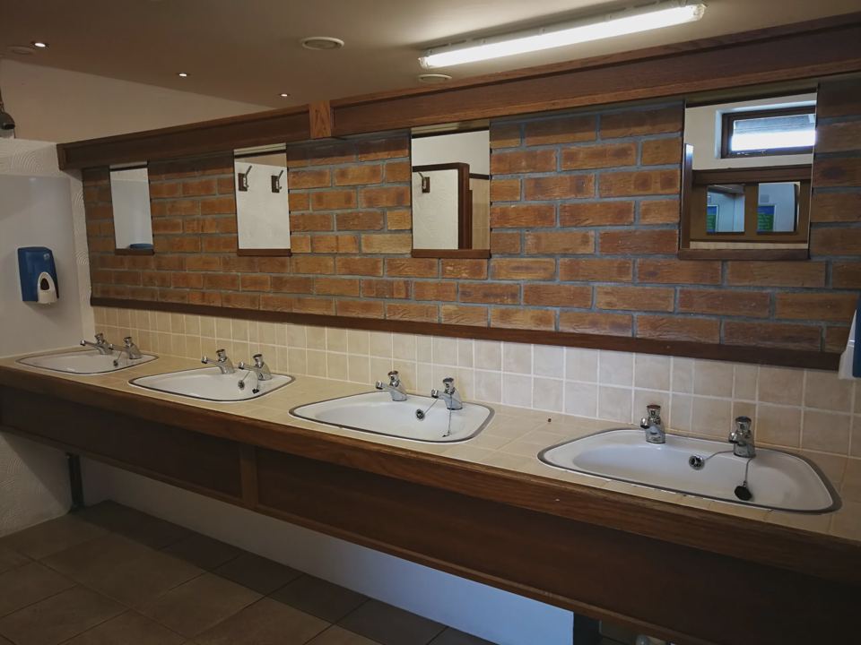 Sinks in the wash room