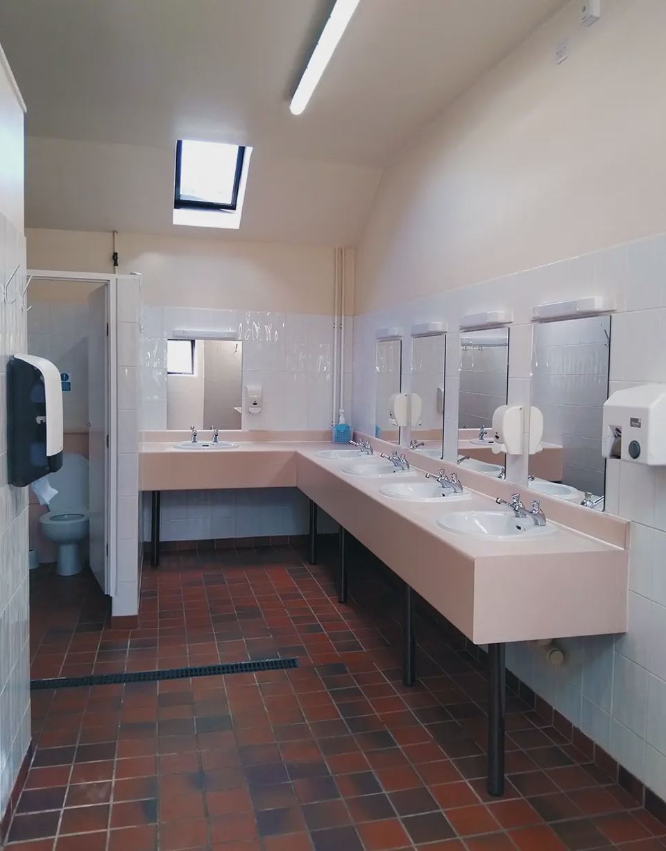 Washroom basins