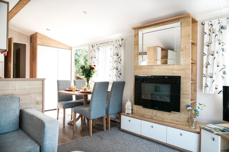 Lounge and dining area