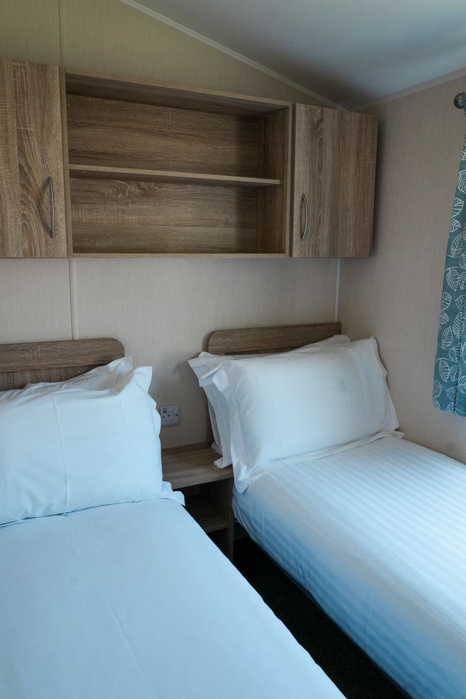 Twin bedroom