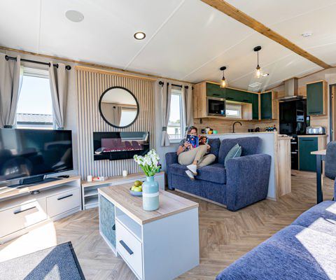 Lodge lounge and kitchen