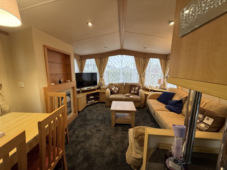Caravan lounge