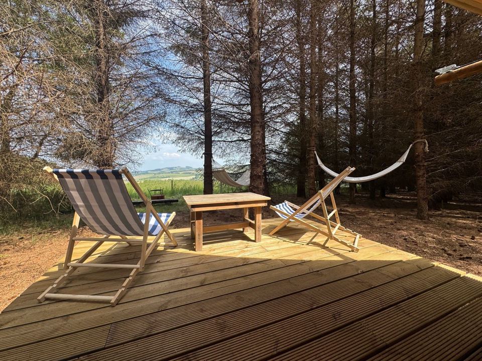 Deckchairs and hammock on the deck