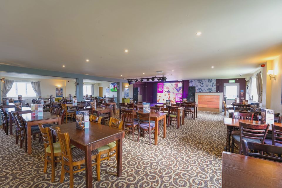 Restaurant dining room