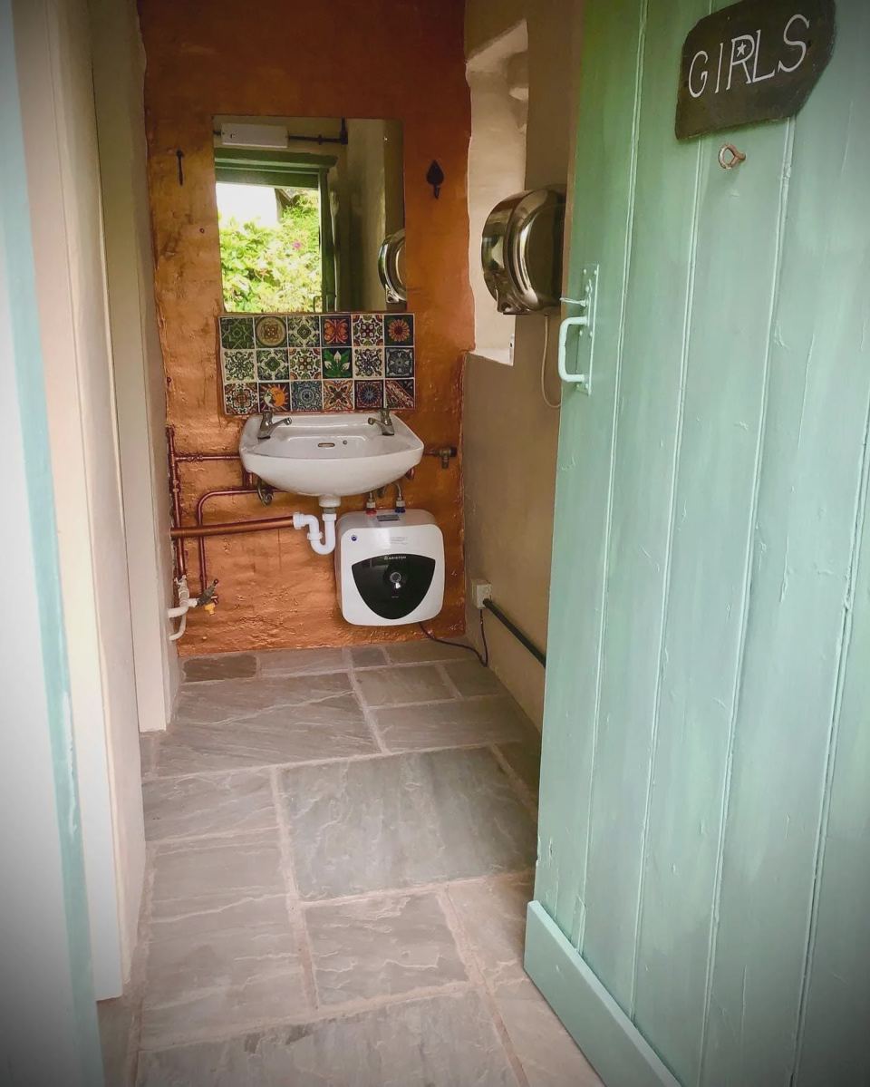 Ladies' toilet with basin